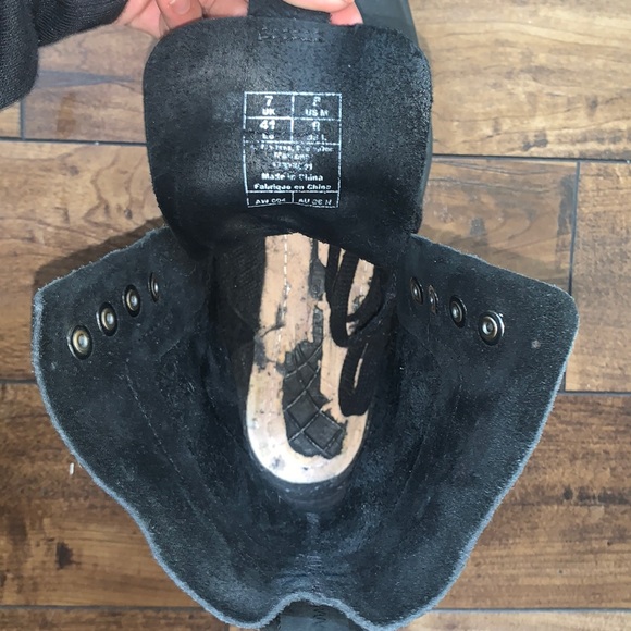 Dr. Martens black boots - Picture 4 of 4